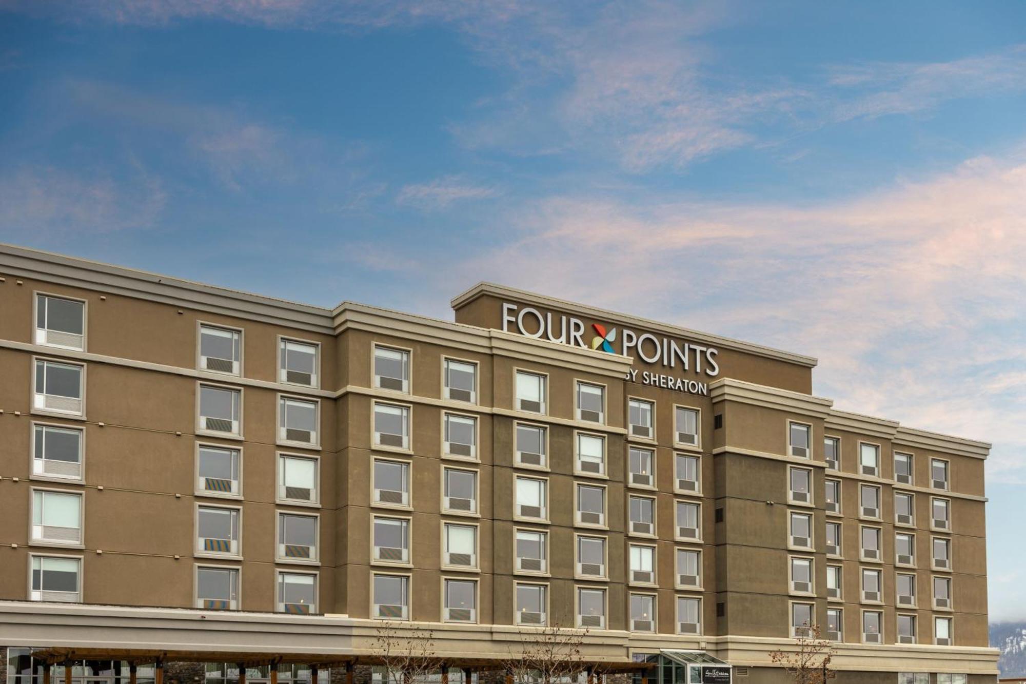 Four Points By Sheraton Kelowna Airport Hotel Exterior photo