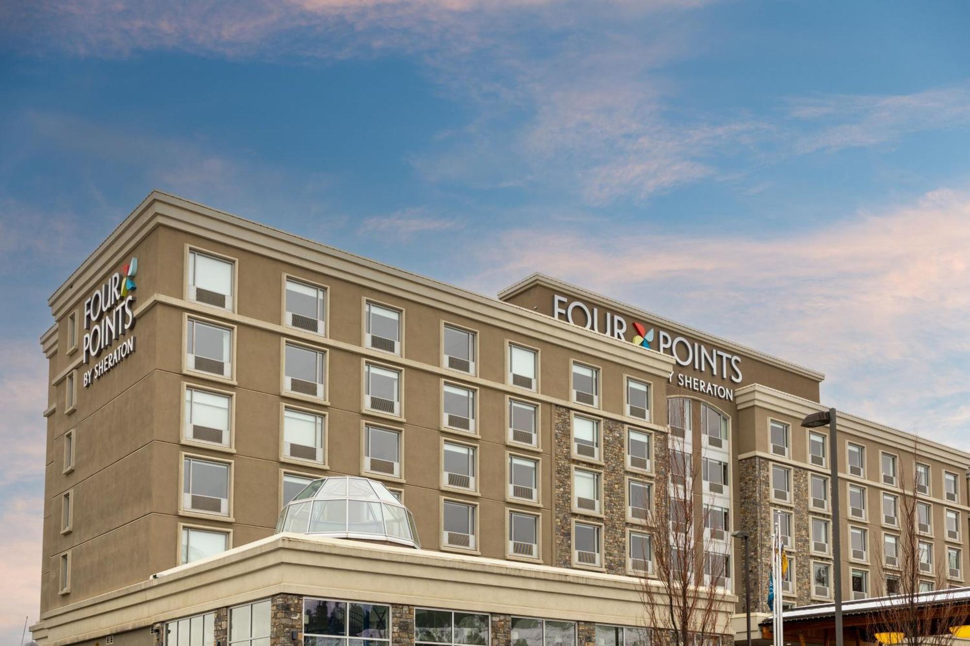 Four Points By Sheraton Kelowna Airport Hotel Exterior photo